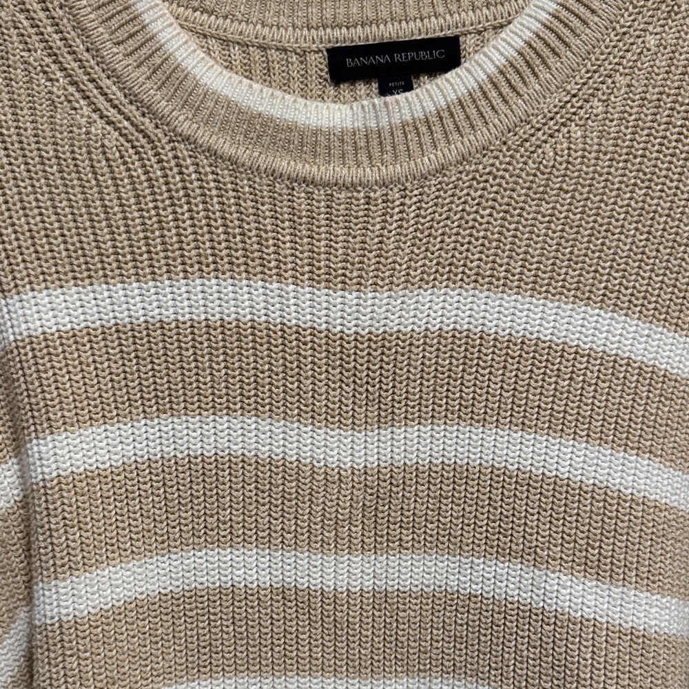 Banana Republic Beige and White Striped Sweater - Picture 3 of 6